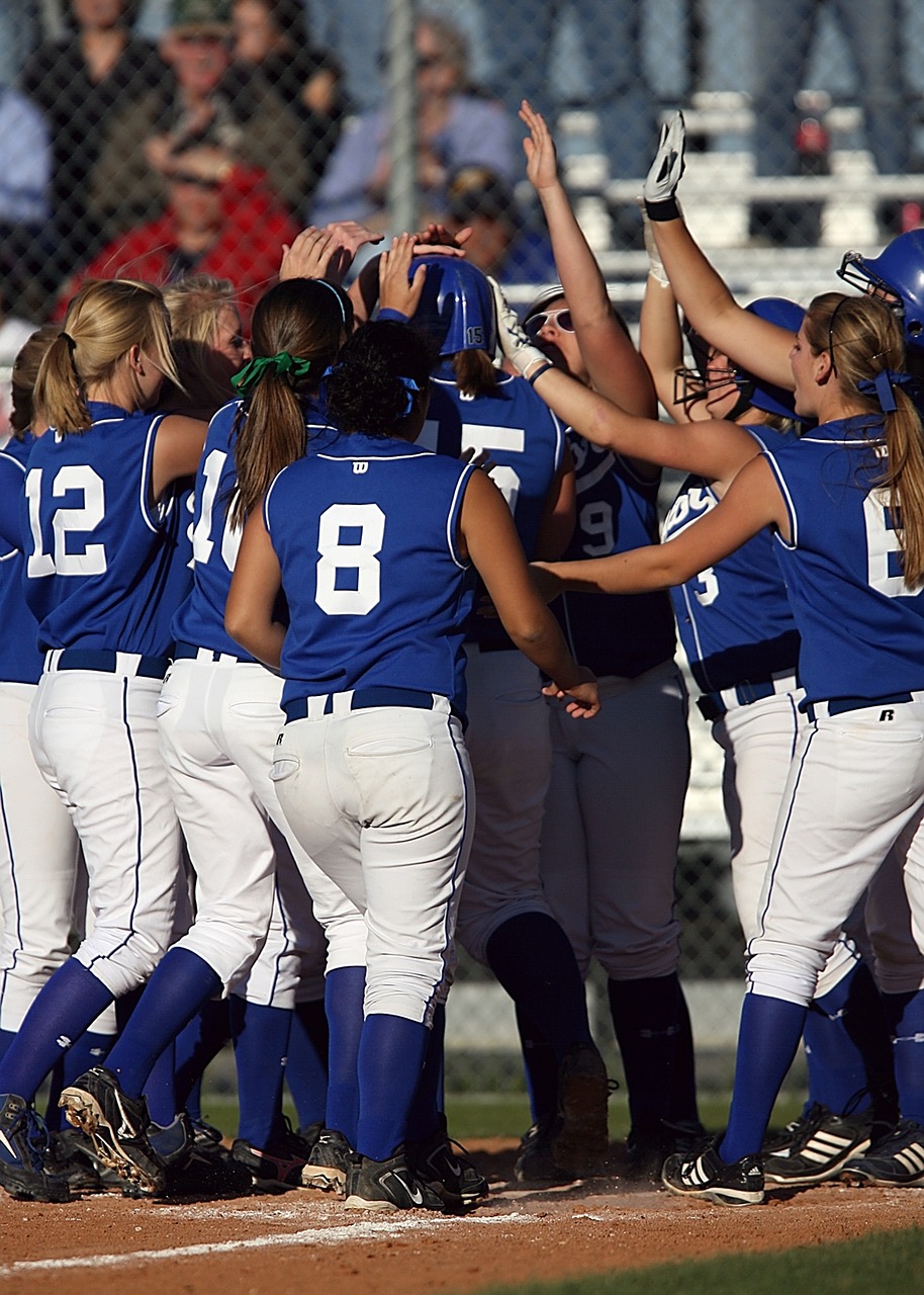softball, team, celebration-1613421.jpg